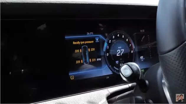 Potret mobil baru Paula miliki teknologi super canggih © 2020 YouTube/Baim Paula