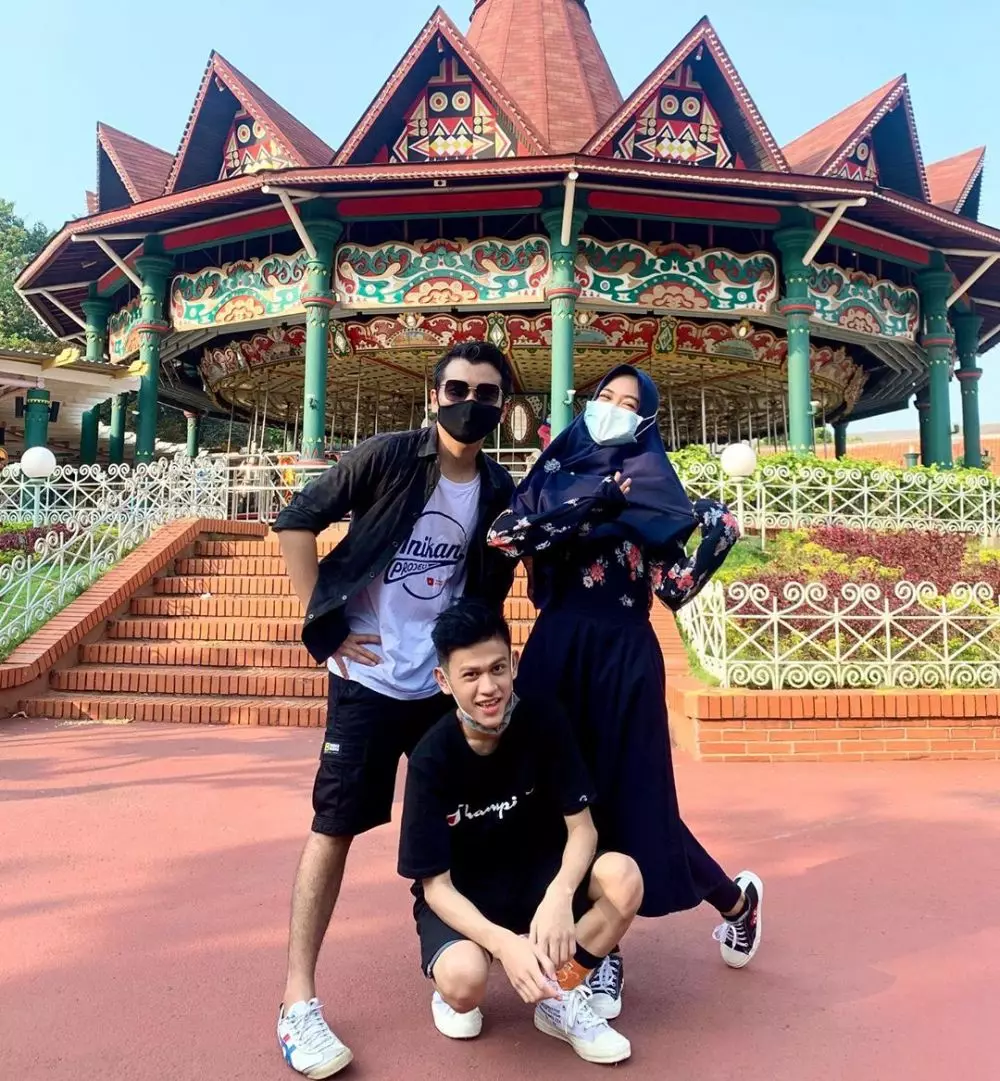 Ria Ricis dan Reza instagram 