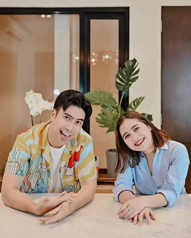potret kebersamaan Prilly Latuconsina & Vidi Aldiano © 2020 Instagram potret kebersamaan Prilly Latuconsina & Vidi Aldiano © 2020 Instagram