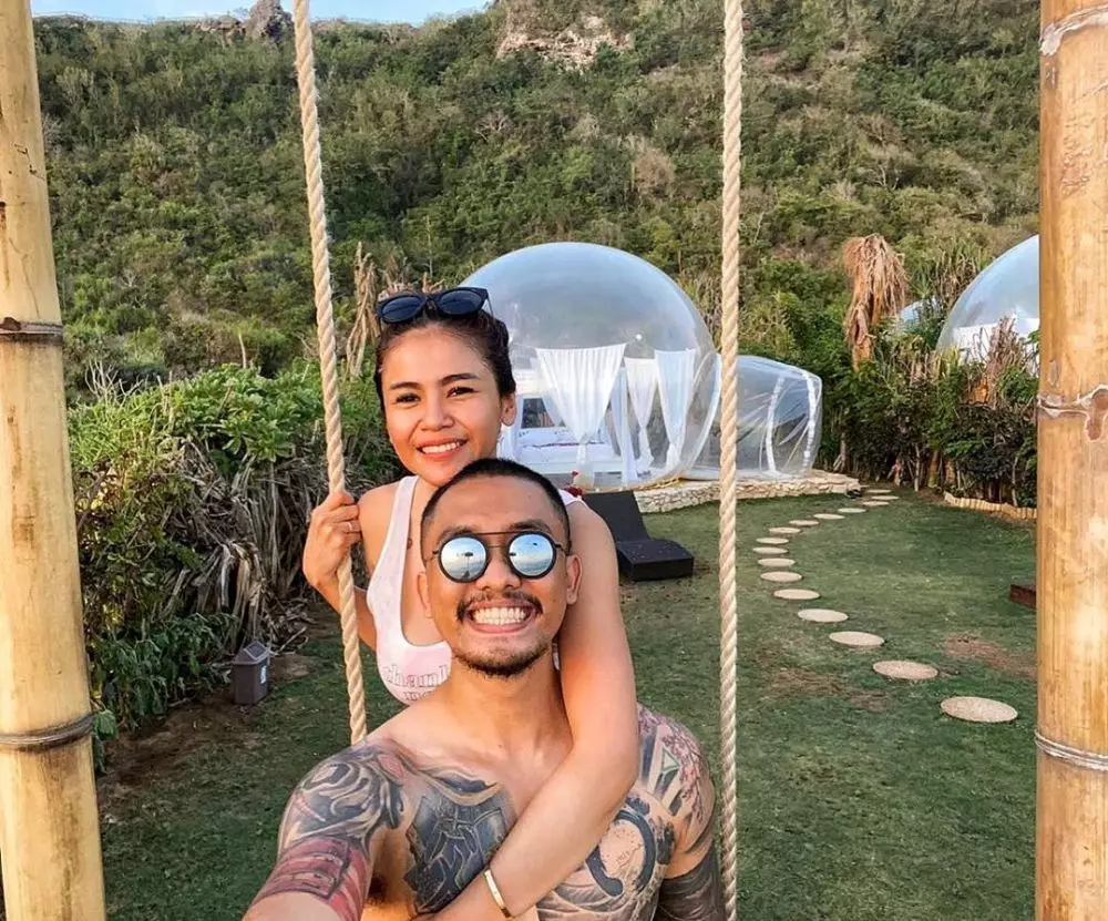 potret komika dan istri Instagram