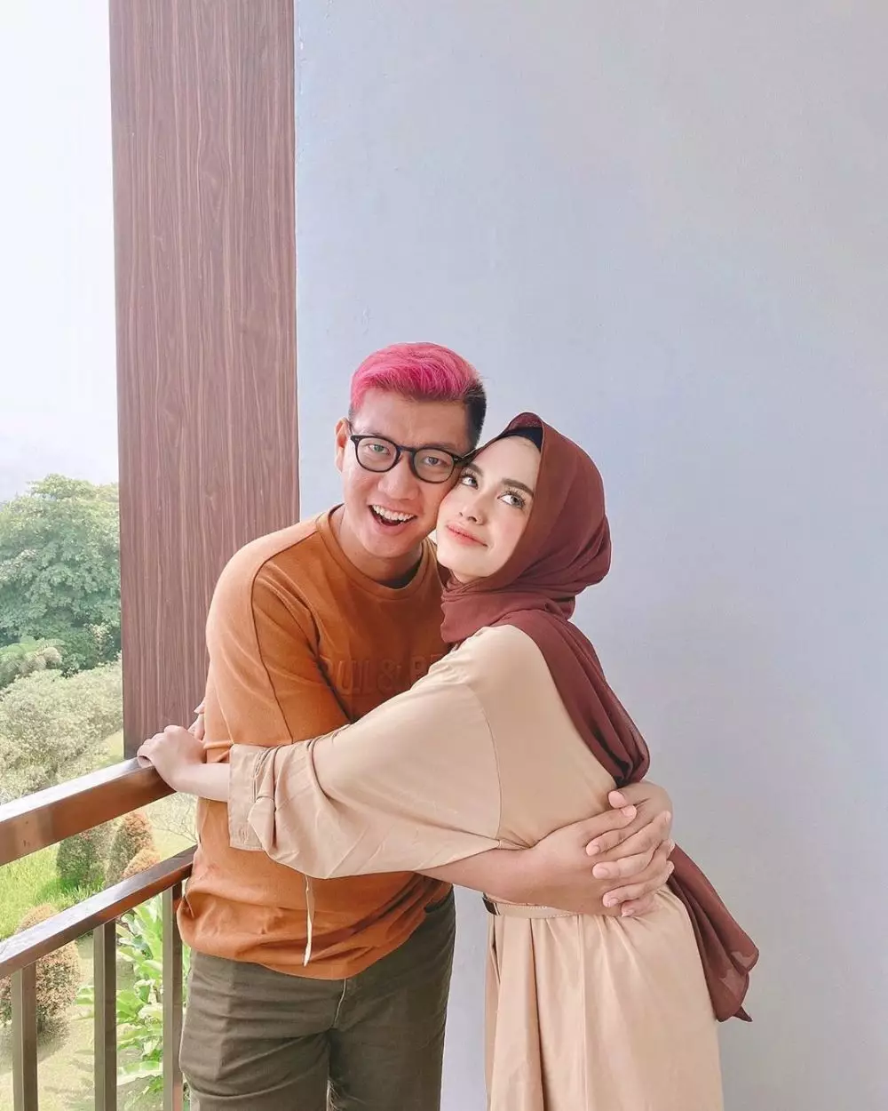 potret komika dan istri Instagram