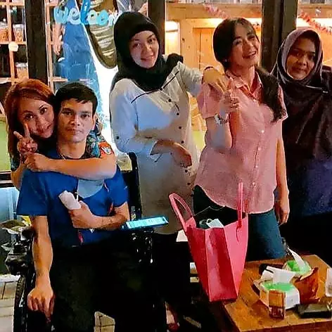 Potret mesra El Ibnu dan Sarah kekasih barunya © 2020 brilio.net