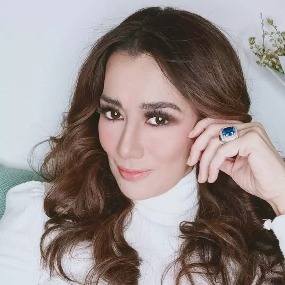 Reza Artamevia ditangkap polisi Instagram