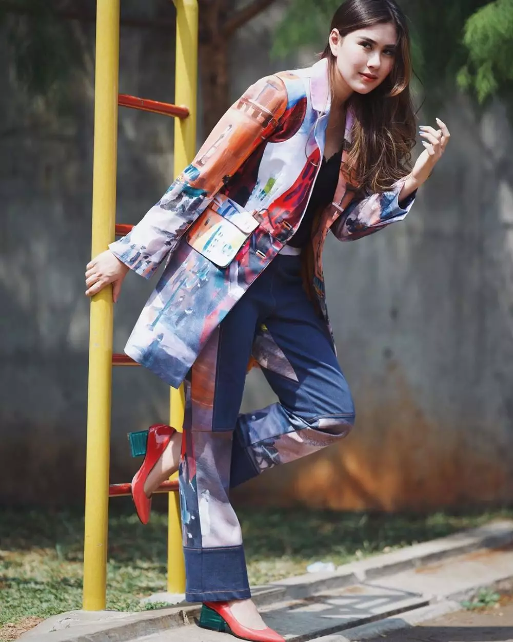 syahnaz tampil langsing usai melahirkan © 2020 Instagram/@syahnazs syahnaz tampil langsing usai melahirkan © 2020 Instagram/@syahnazs