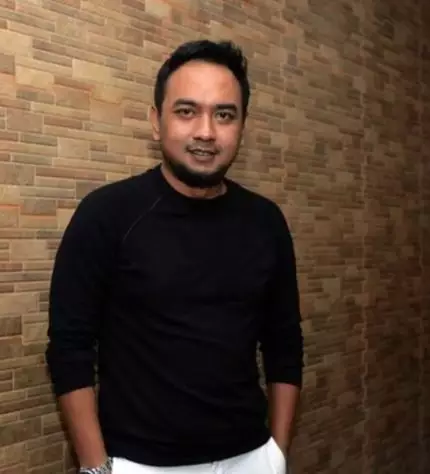 bebi romeo 46 tahun berbagai sumber