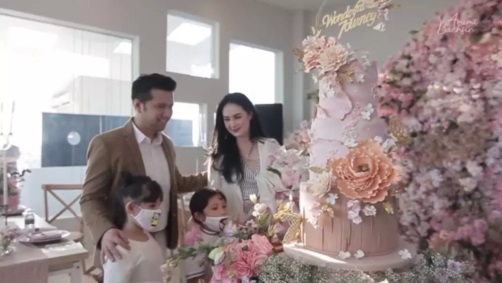 ultah pernikahan Arumi Bachsin YouTube ultah pernikahan Arumi Bachsin YouTube