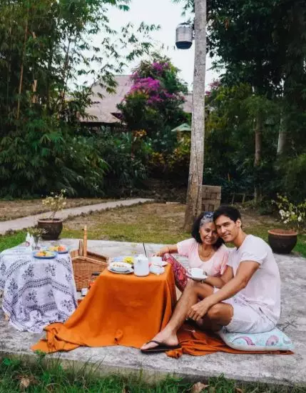 richard kyle piknik dengan mamanya Instagram