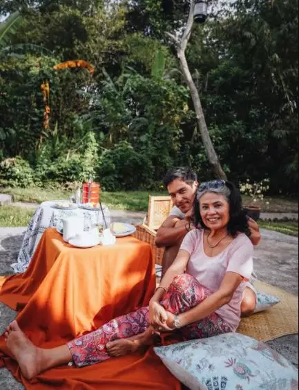 richard kyle piknik dengan mamanya Instagram