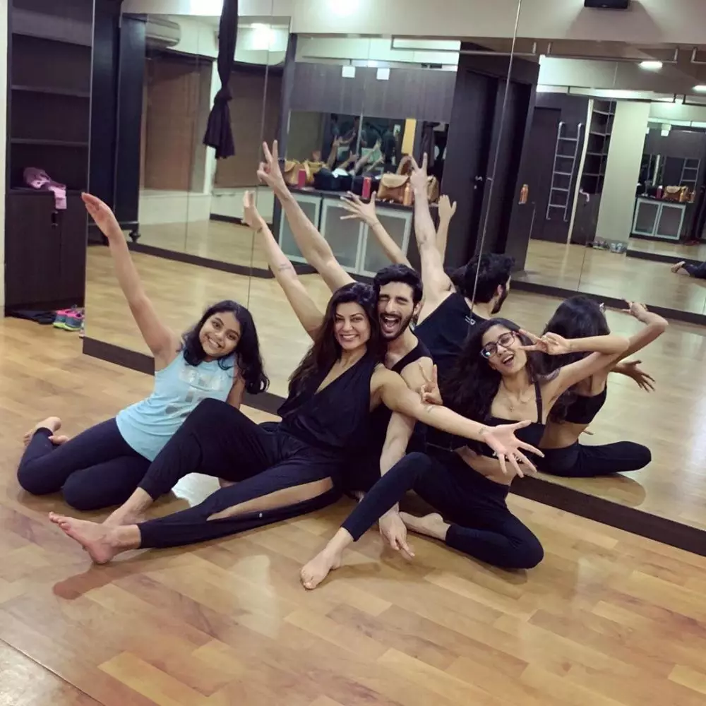 sushmita sen dan putrinya Instagram