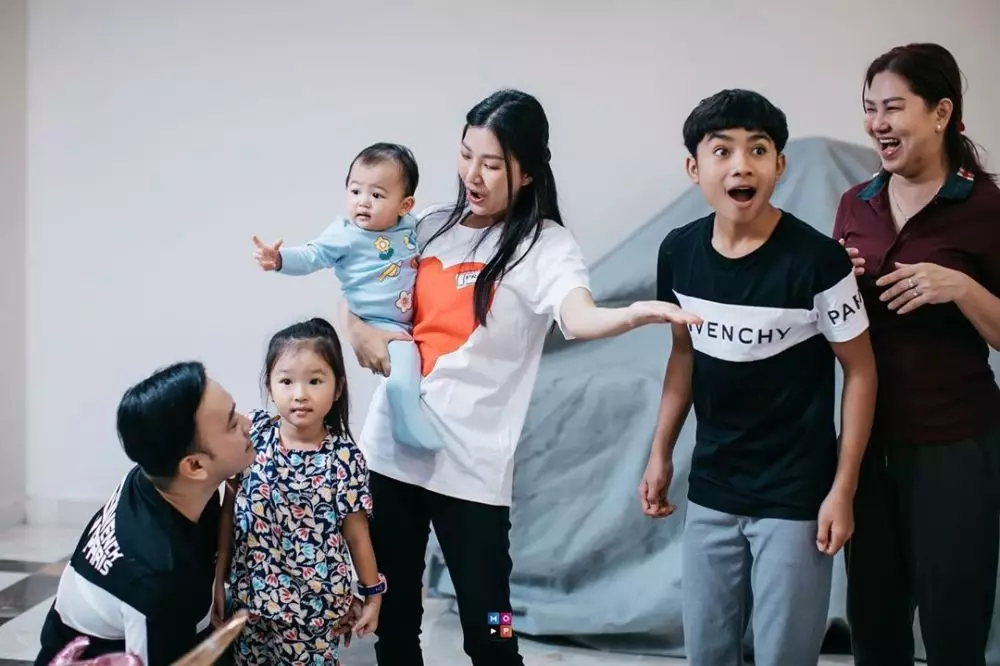 Betrand Peto dan orangtua Sarwendah Instagram