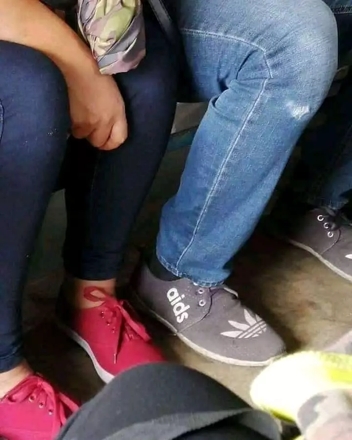 tulisan lucu item fashion © 2020 instagram.com tulisan lucu item fashion © 2020 instagram.com