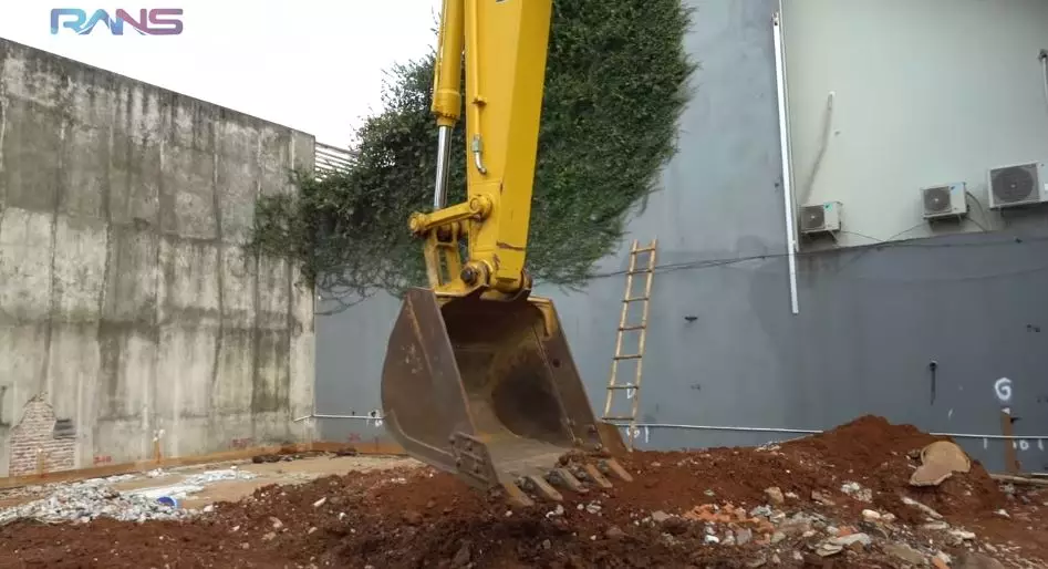 Nagita Slavina eskavator instagram 