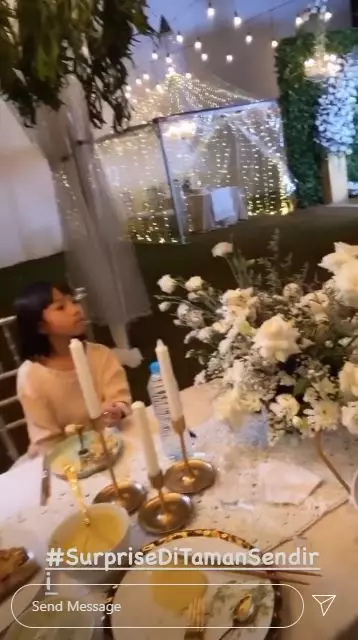 potret kejutan ultah Ayu Dewi © 2020 Instagram/@mrsayudewi