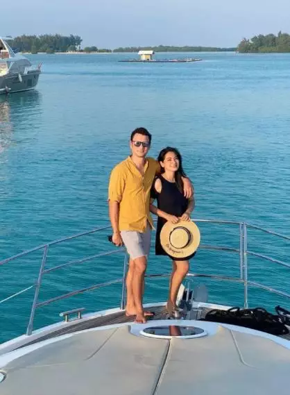 titi kamal liburan di kapal In