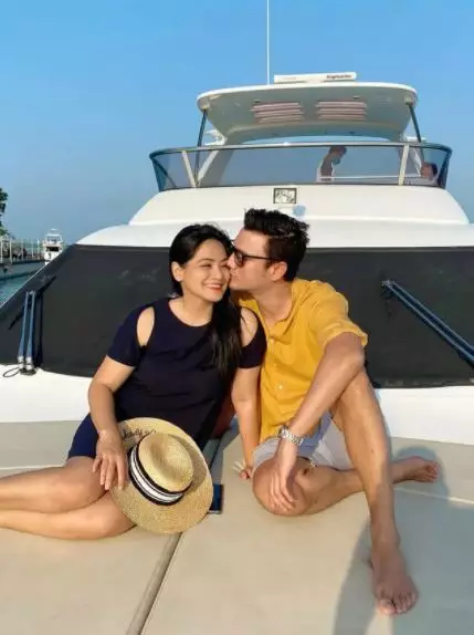 titi kamal liburan di kapal In