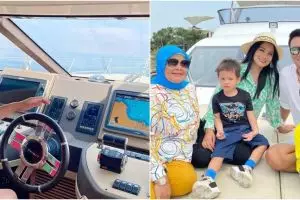 9 Potret liburan Titi Kamal dan keluarga di atas kapal, bikin baper