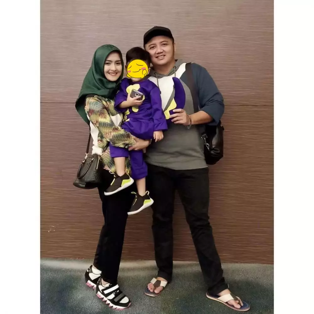 pemain sinetron di sini ada setan dan pasangan © 2020 Instagram