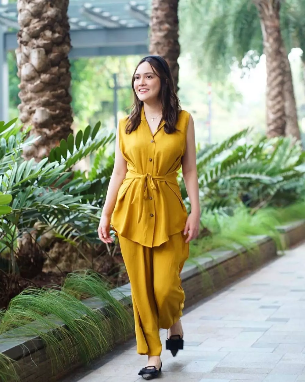 Potret Shandy Aulia pamer perut usai melahirkan © 2020 brilio.net