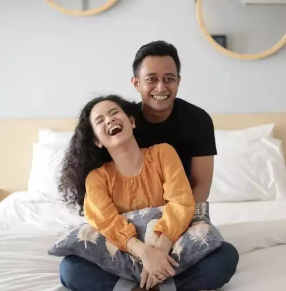 meirayni dan suami Instagram