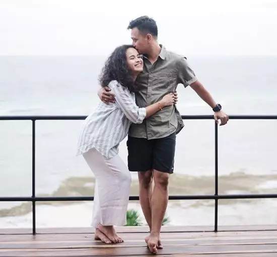 meirayni dan suami Instagram