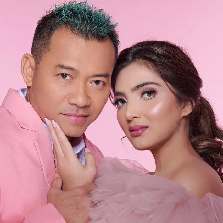 Pasangan duet penyanyi bikin baper  berbagai sumber