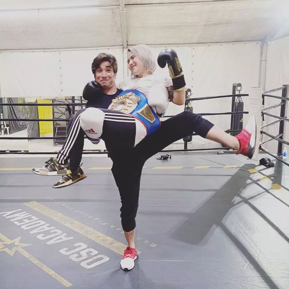 Momen mesra Evelyn dan pacar baru Instagram