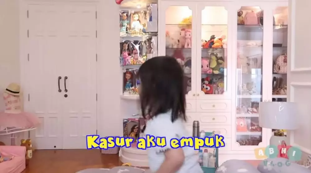 kamar anak Nindy Ayunda berbagai sumber kamar anak Nindy Ayunda berbagai sumber