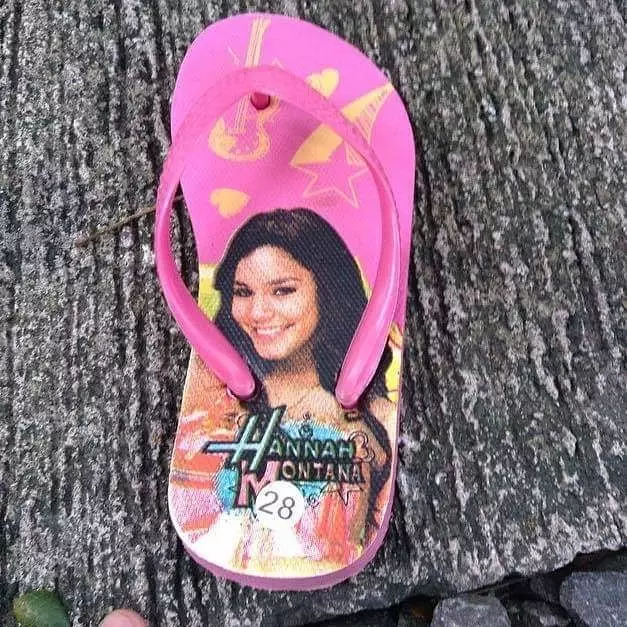 potret lucu desain alas kaki © 2020 instagram.com