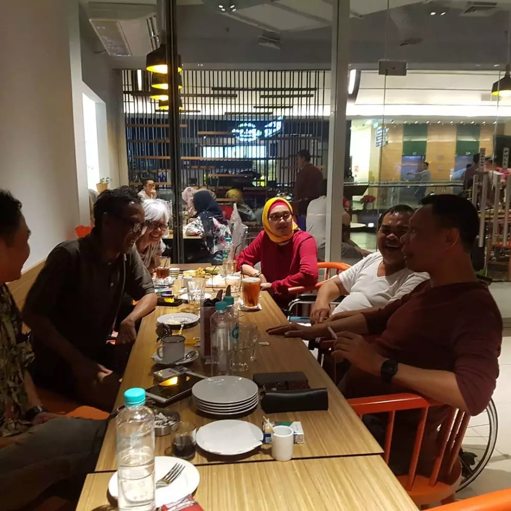 Mat Solar dan istri instagram Mat Solar dan istri instagram