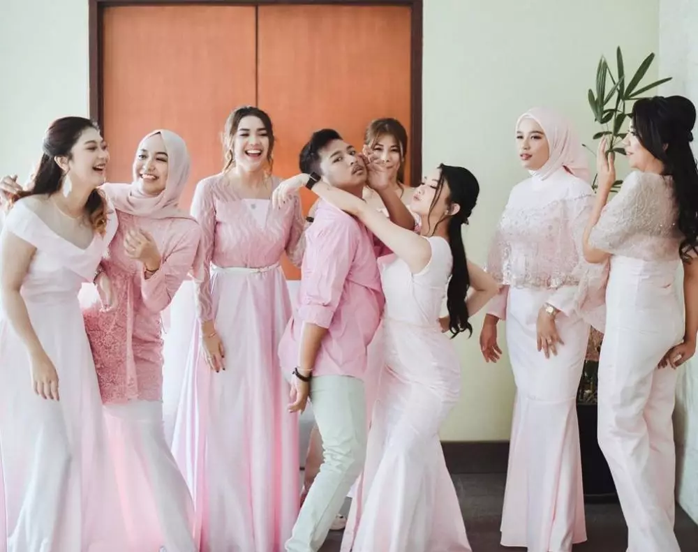 Raya Kitty nikahan sahabat instagram