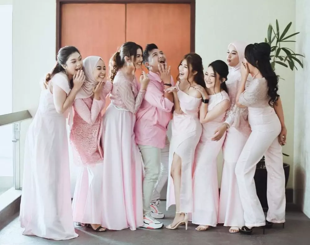 Raya Kitty nikahan sahabat instagram