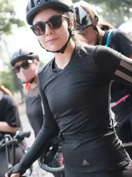 sepeda wulan guritno cantik Instagram