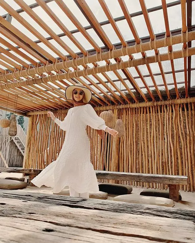 akhirnya poppy bunga liburan Instagram