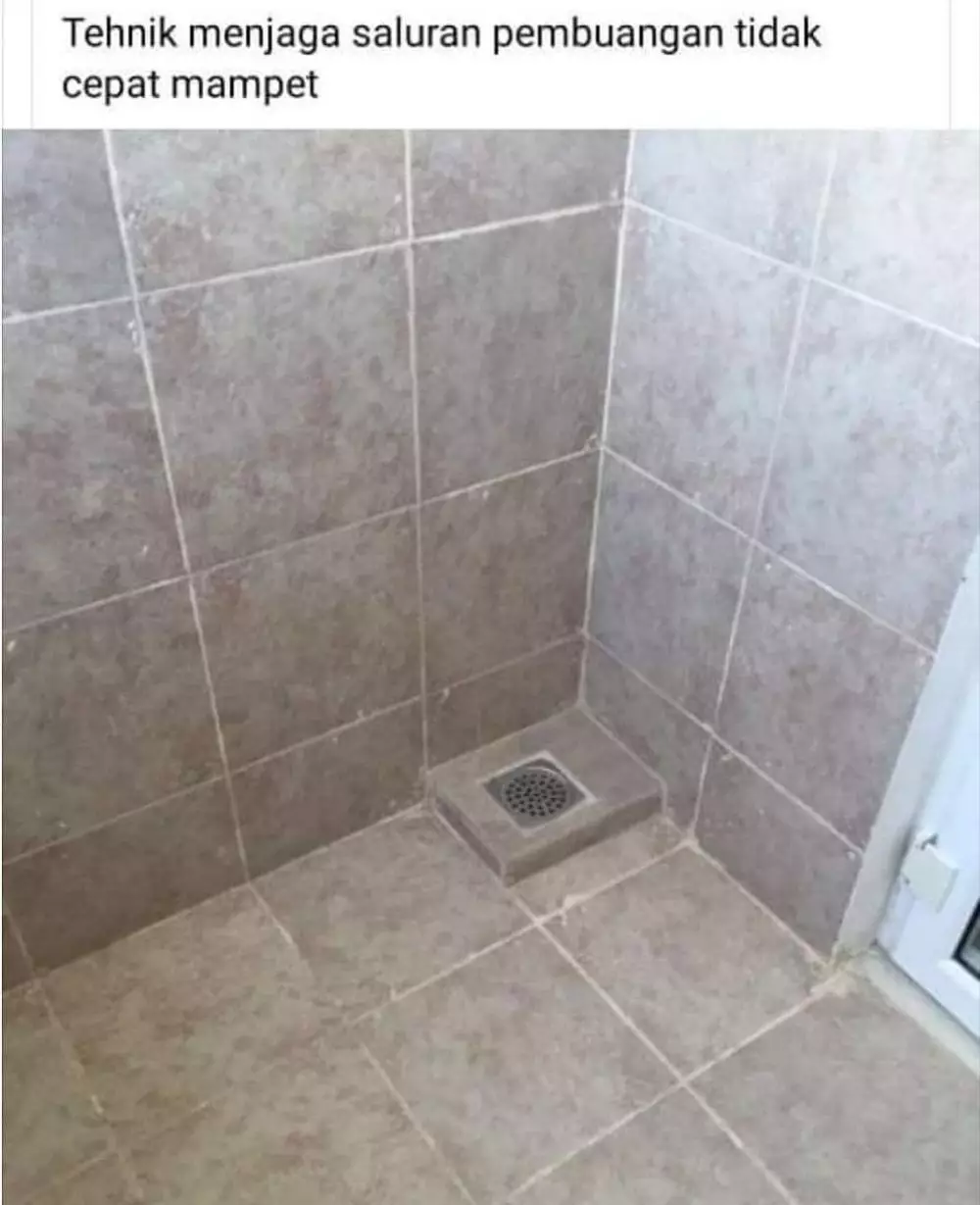 tukang bangunan salah pasang © 2020 instagram.com