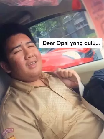 Transformasi lelaki pernah gendut dan jerawatan TikTok/@opaldenhari Transformasi lelaki pernah gendut dan jerawatan TikTok/@opaldenhari
