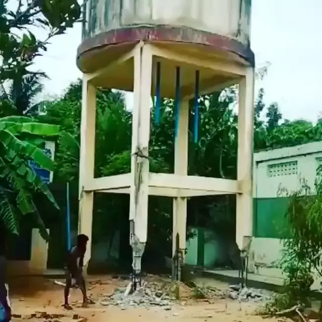 bangunan hampir roboh Instagram