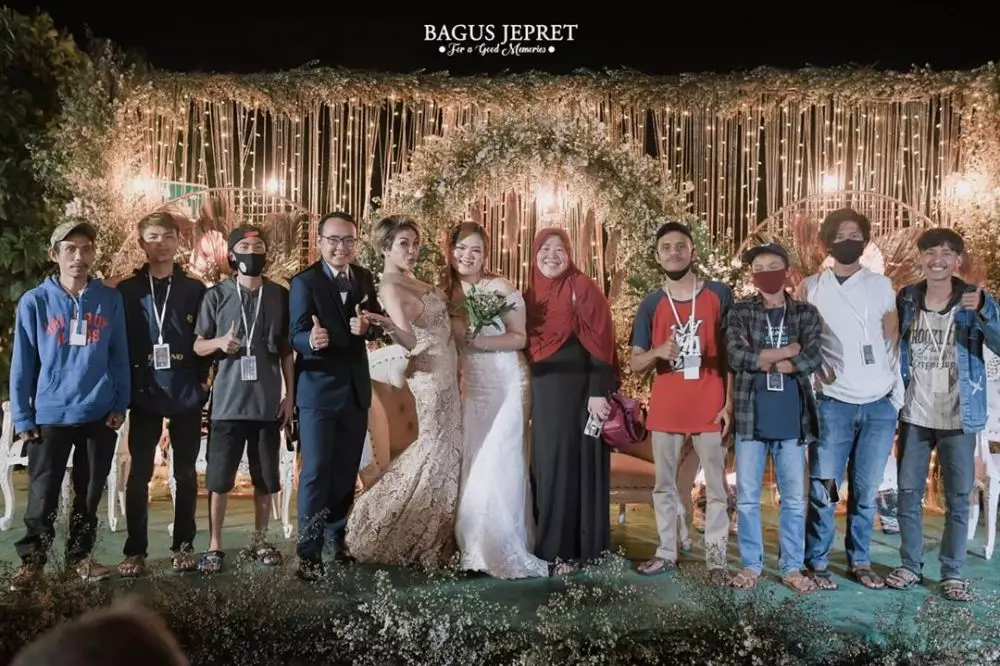 momen nikita mirzani nikahkan pasangan Instagram