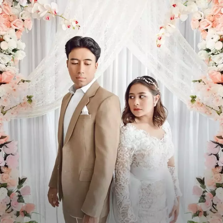 Prilly adegan menikah berbagai sumber