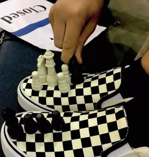 10 Foto unik ini bikin kita harus berkedip istimewa