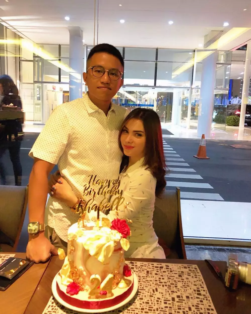 pemain arti sahabat dan pasangan Instagram