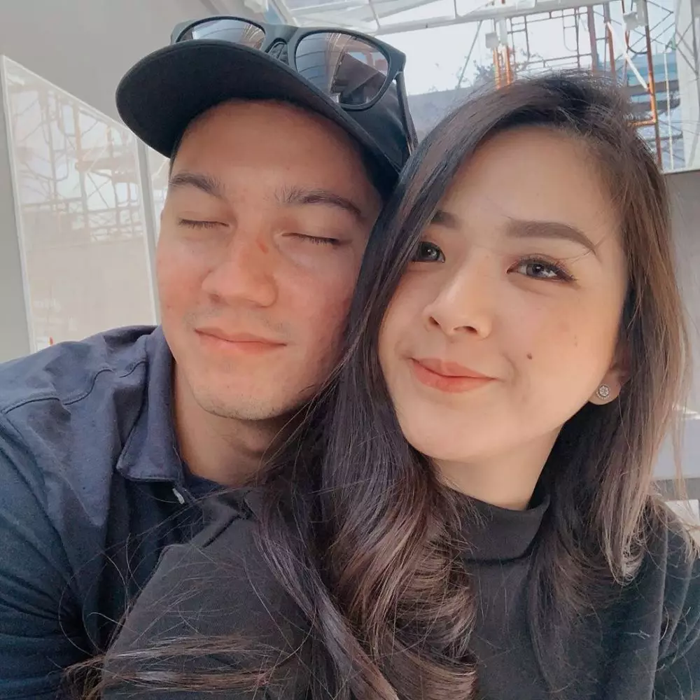 Saur Sepuh dan pasangan instagram Saur Sepuh dan pasangan instagram