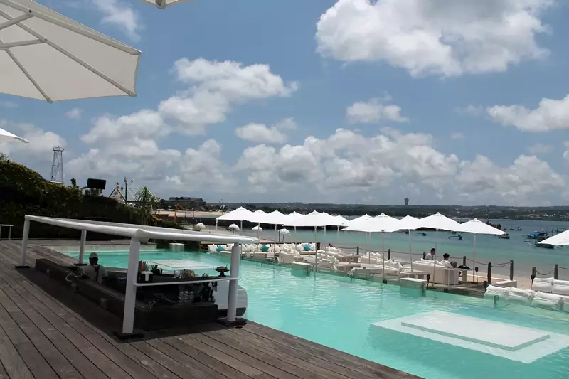 Travel Normal Baru © 2020 brilio.net Travel Normal Baru © 2020 brilio.net