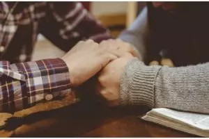 40 Kata-kata bijak tentang komitmen, bukti keseriusan hati