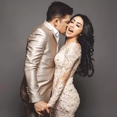 potret prewedding pedangdut tanah air © 2020 Instagram potret prewedding pedangdut tanah air © 2020 Instagram