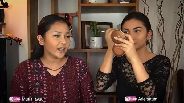 ariel tatum dan ayu kakak adik Berbagai sumber ariel tatum dan ayu kakak adik Berbagai sumber