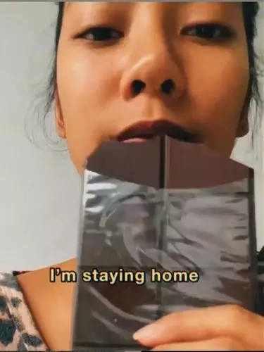 Tara Basro tanpa make up © 2020 Instagram