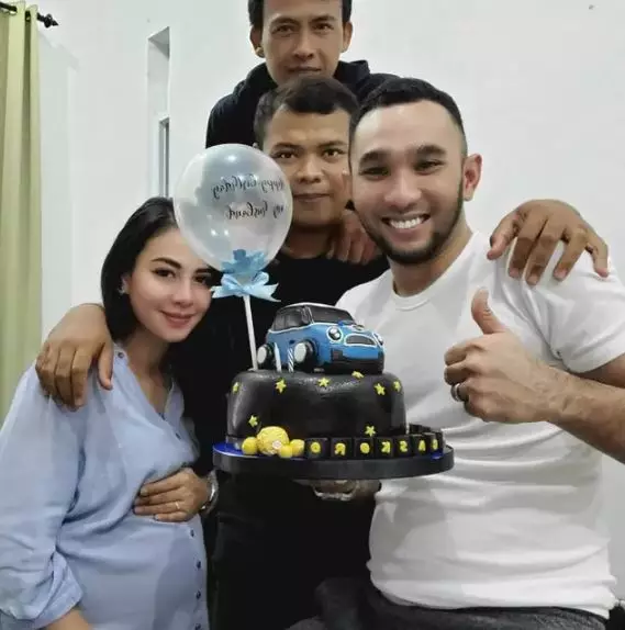 enji mantan ayu ting ting Instagram enji mantan ayu ting ting Instagram