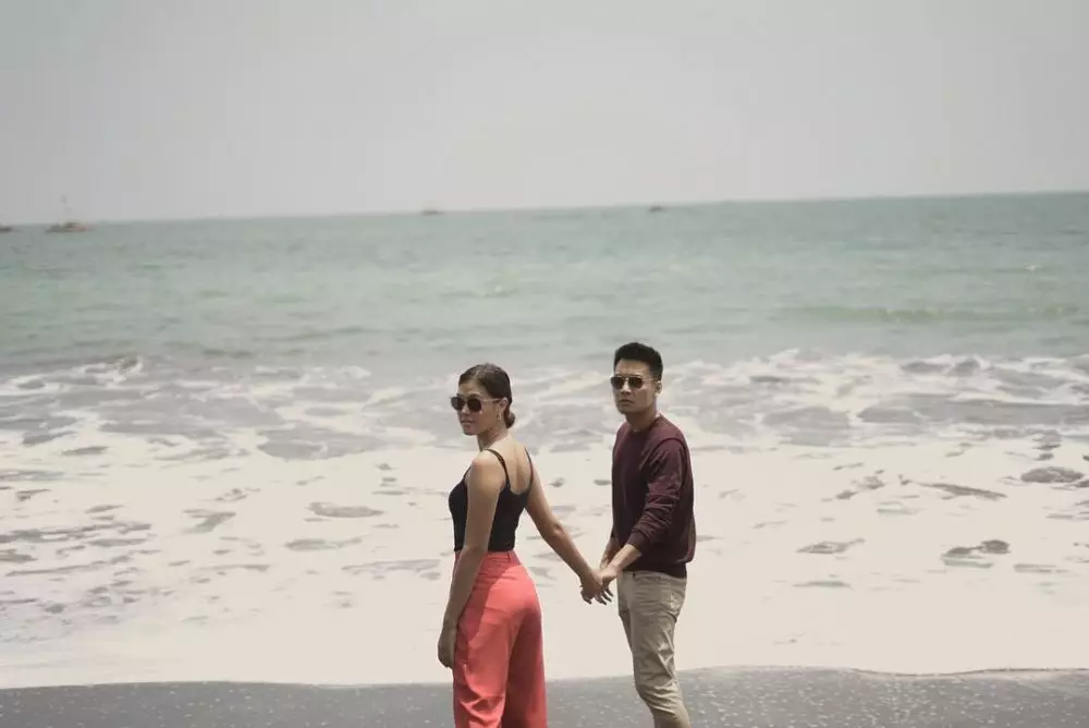 Kedekatan Fendy Chow dan Rebecca Tamara © 2020 brilio.net