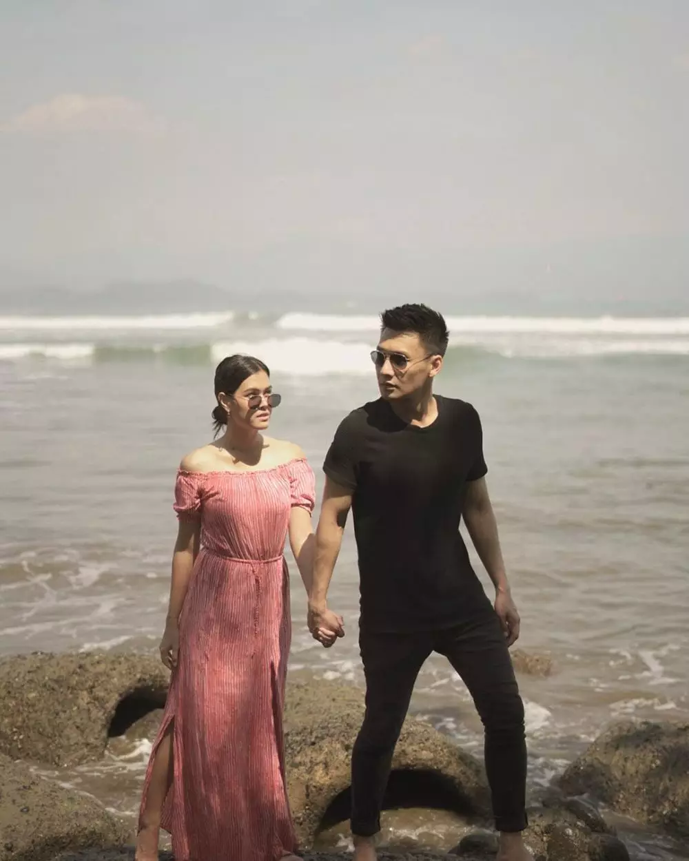 Kedekatan Fendy Chow dan Rebecca Tamara © 2020 brilio.net