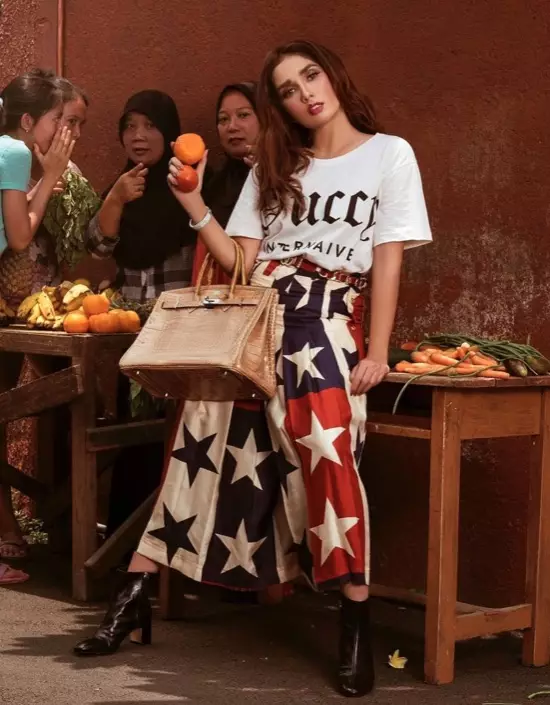 Pemotretan seleb di pasar  © 2020 brilio.net Pemotretan seleb di pasar  © 2020 brilio.net